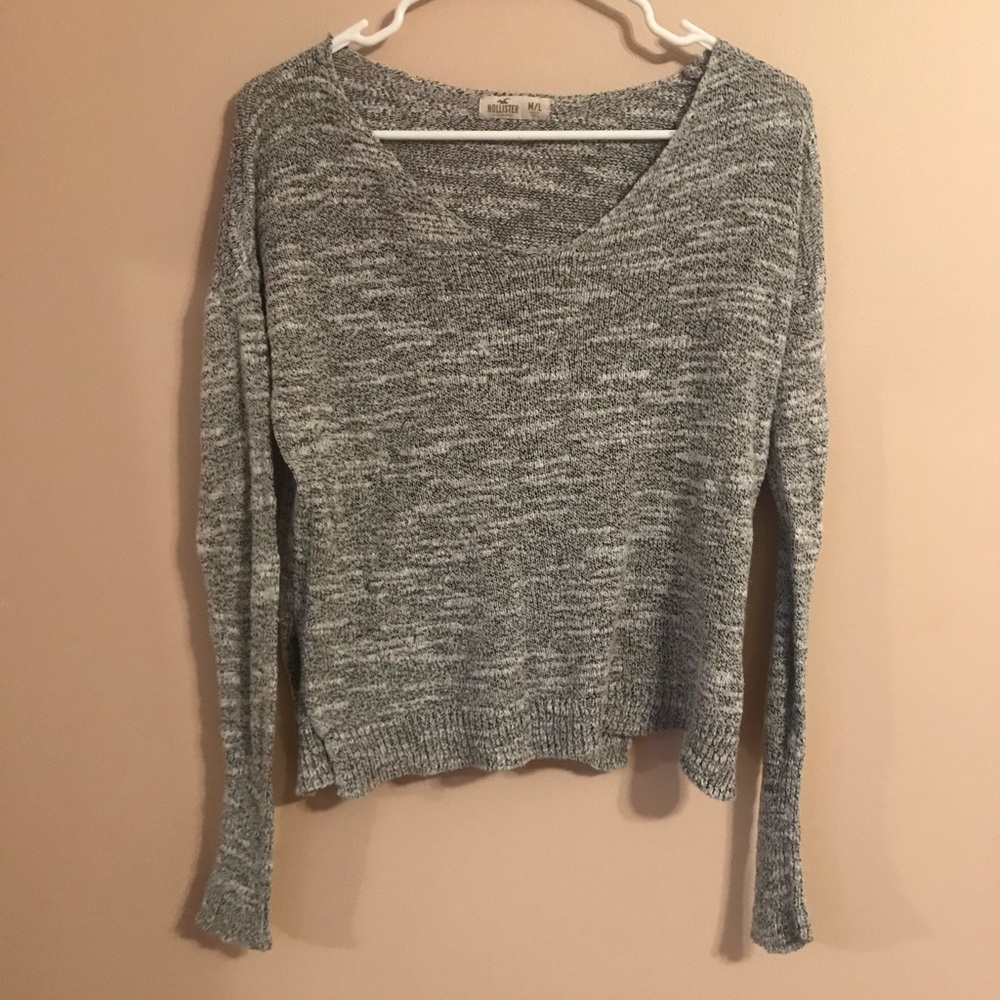 Gray long sleeve sweater